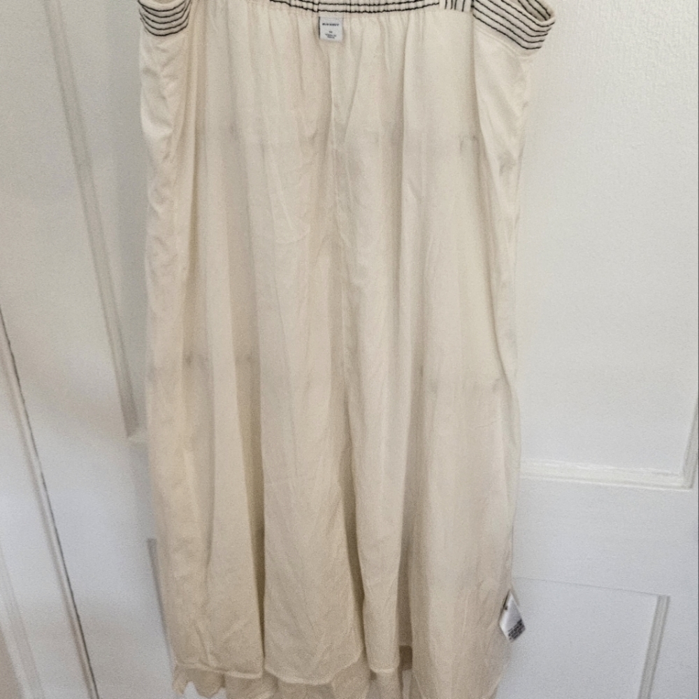 Old Navy Sundress - Picture 6 of 7
